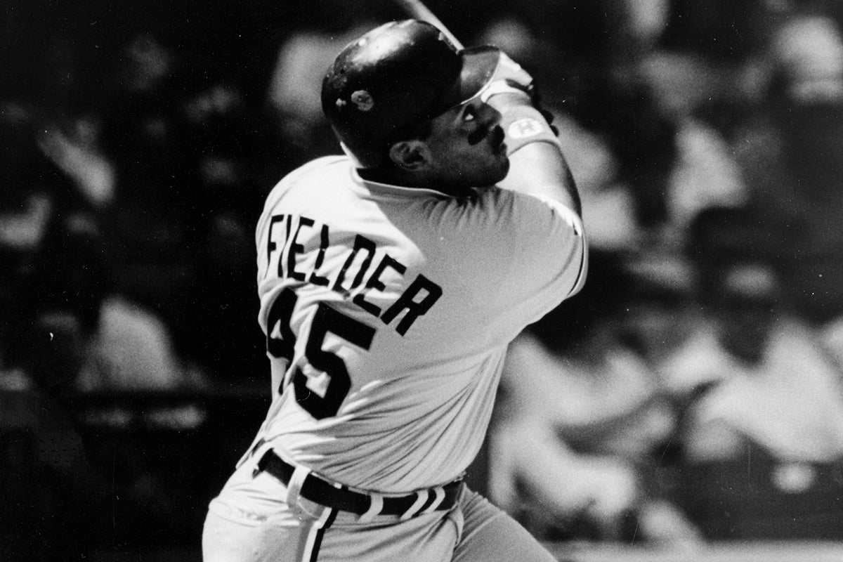 Cecil Fielder bats for Tigers